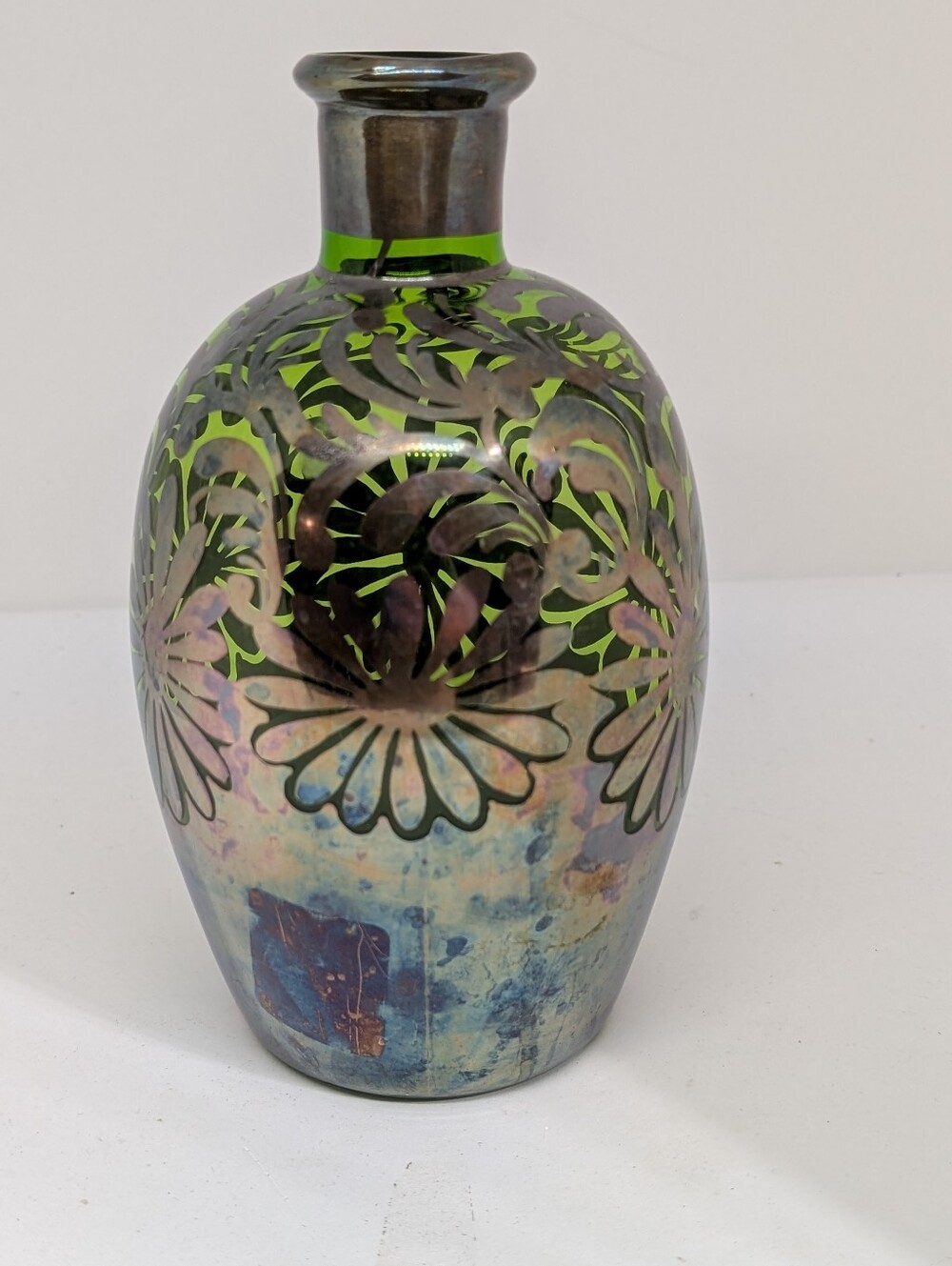 Vtg Silver Overlay Green Glass Decanter Bottle - Picture 11 of 12